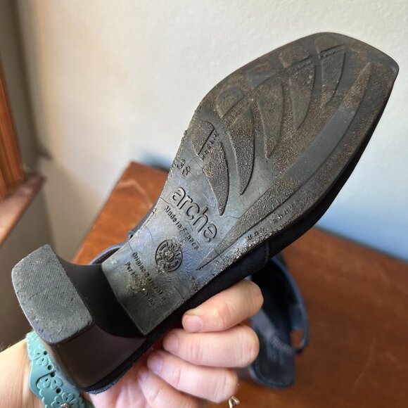 ARCHE Square Toe Navy Slingback Heels | EU 38 US 7.5-8 | leather 90's - Picture 9 of 9